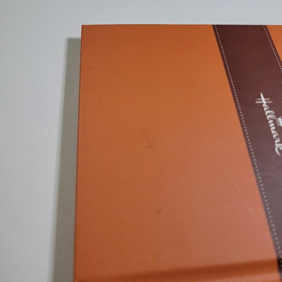 Now You're 70! : Fun Facts for Your Generation Hallmark Gift Book - Picture 4 of 8